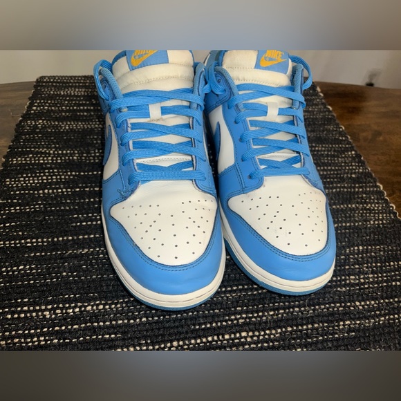 Nike Dunk - Picture 2 of 9